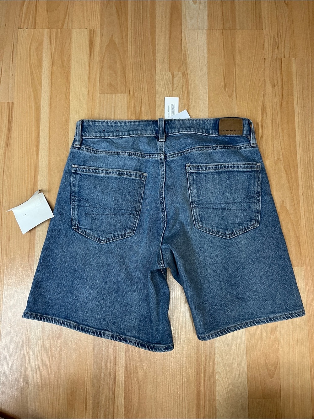 AE Stretch Low-Rise Baggy Denim Shorts NWT‼️ - Picture 4 of 7